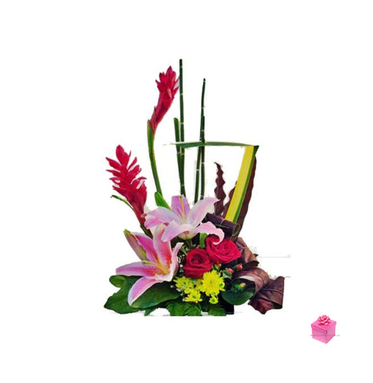 Envía este precioso Arreglo floral Nagoya minimalista con técnica japonesa ikebana a Colombia. Elaborado con Antorchas, rosas, lirios, pompones y hojas tropicales. Envíos prioritarios a Colombia sin costo adicional, Bogotá, Cali, Medellín, Bucaramanga,Cartagena, Santa Marta, Armenia, Pereira, Ibagué. Paypal